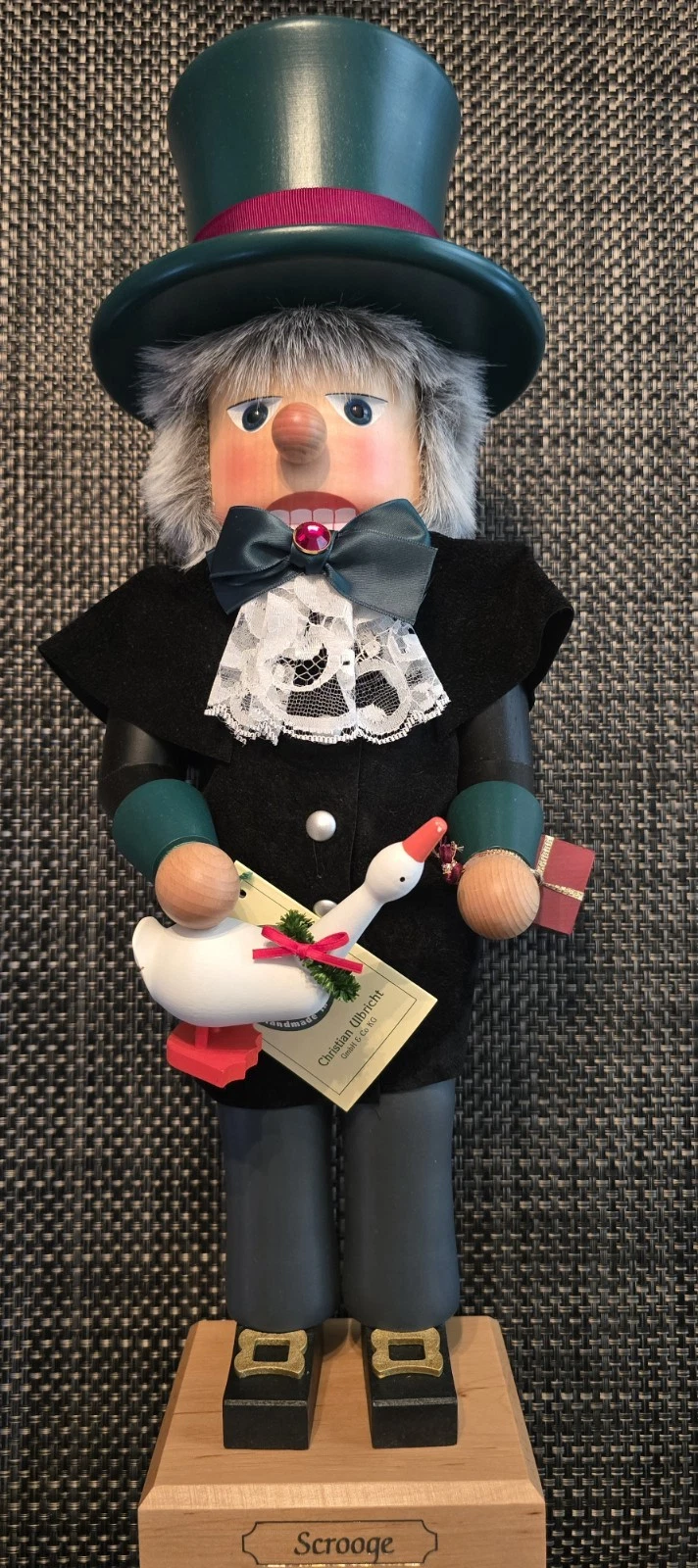 VINTAGE CHRISTIAN ULBRICHT NUTCRACKER "Ebenezer Scrooge" 19.5" tall
Opens in a new window or tab
