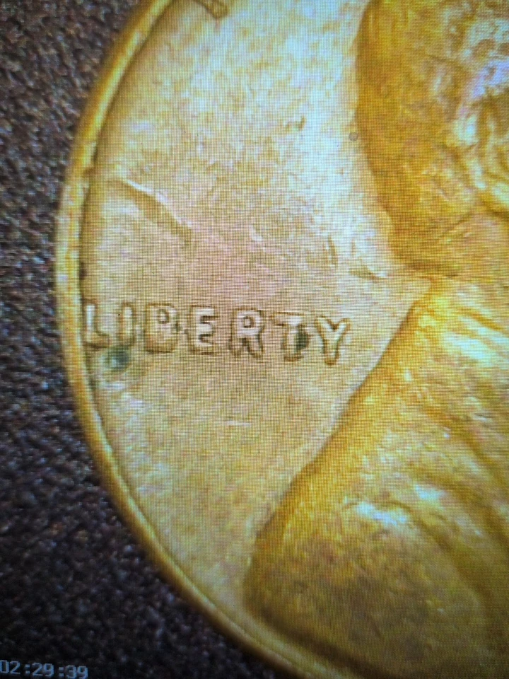 Moneda de error de centavo de trigo Die Chips 1957-D Foto 2 de 4