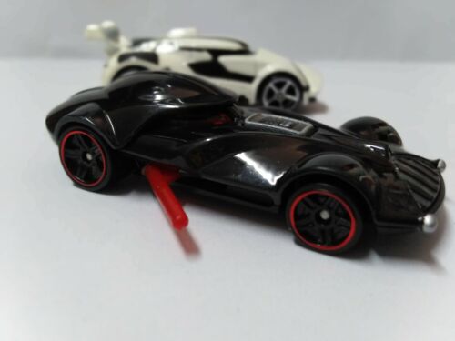 Coches de juguete Hot Wheels Star Wars Darth Vader Storm Trooper usados - Imagen 2 de 12