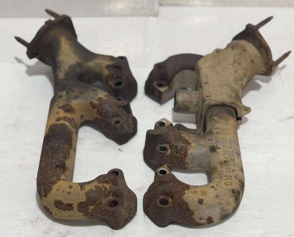 1988-1992 GMC Chevrolet S-10 4.3L V6 Blazer New Exhaust Manifold PAIR - Used OEM - Image 2 of 4