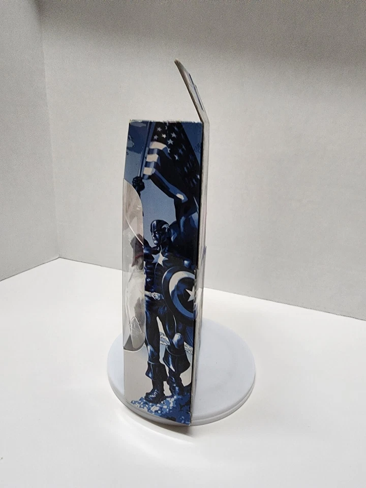 6-дюймовая экшн-фигурка Капитана Америка из серии Marvel Legends от Hasbro — НОВАЯ В КОРОБКЕ - Изображение 3 из 4