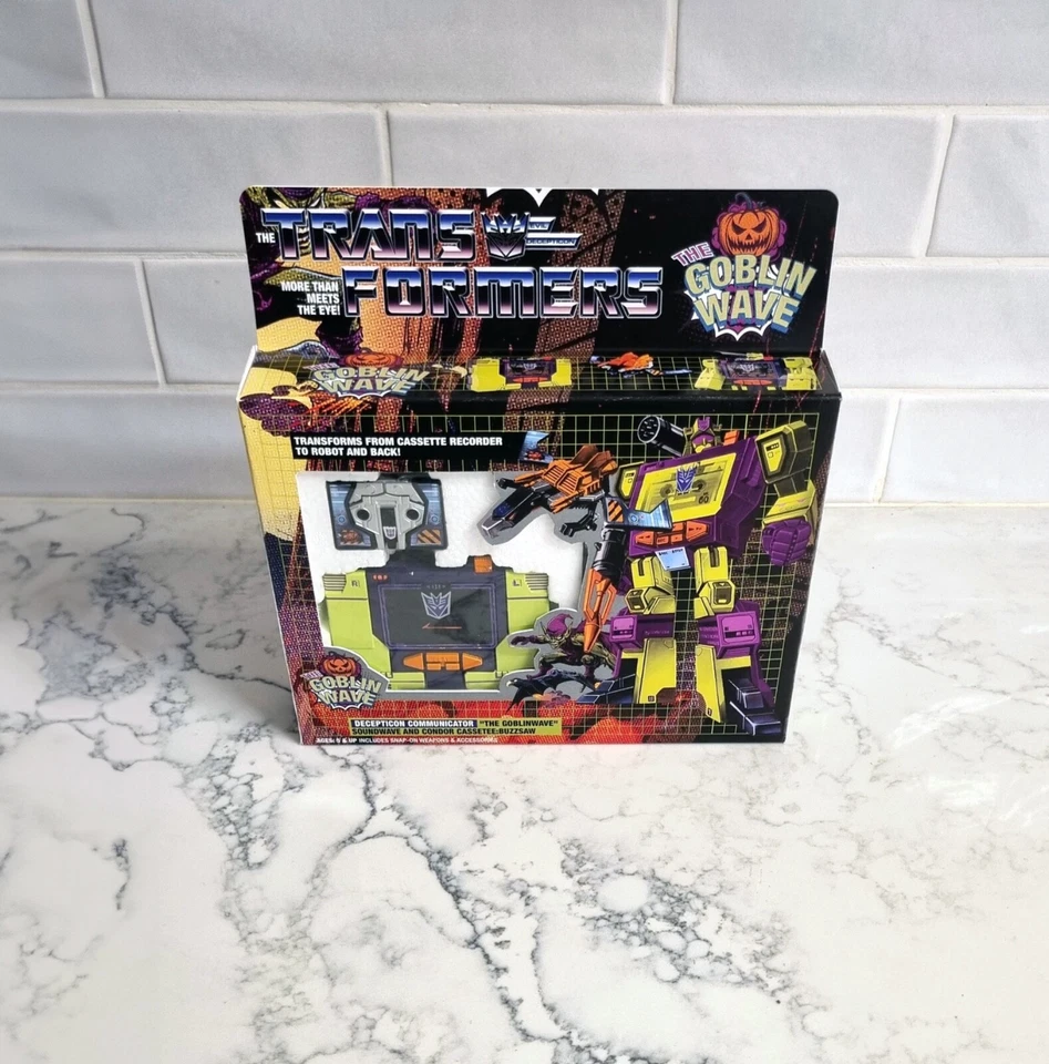 TRANSFORMERS G1 SOUNDWAVE "GOBLIN-WAVE" +BUZZSAW Custom Toy figure in Custom box - Image 2 of 4