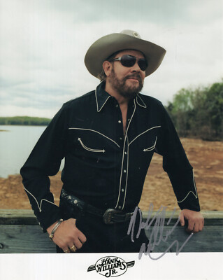 HANK WILLIAMS PRE-PRINTED AUTOGRAPH 8x10 PHOTO AWESOME POSE