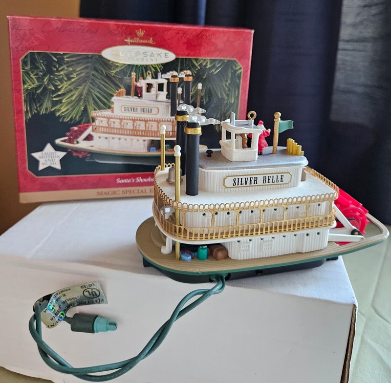 Hallmark Keepsake Ornament Santa's Showboat Magic 1997 Light, Motion, & Music