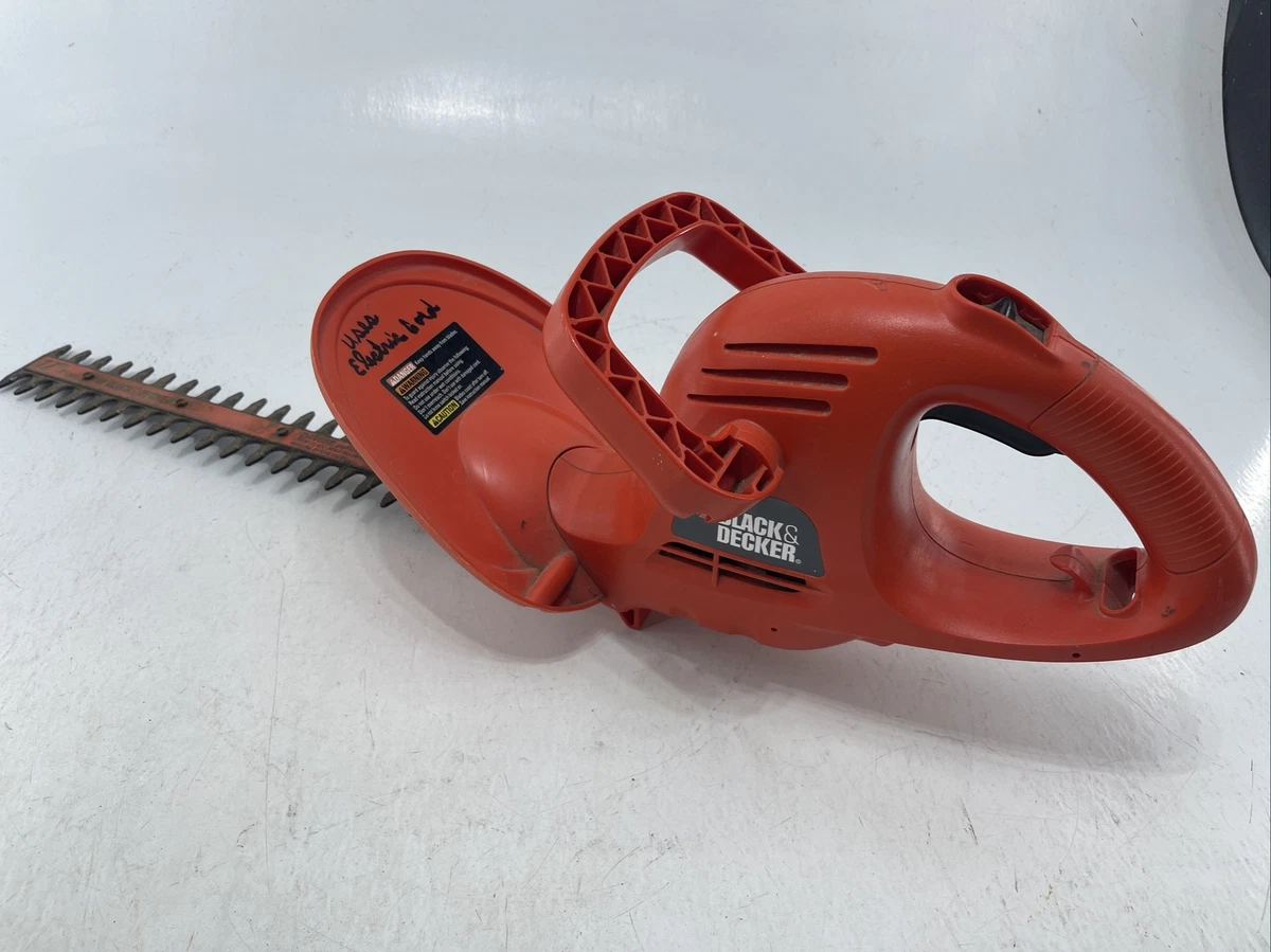 BLACK & DECKER 17-in Hedge Trimmer at