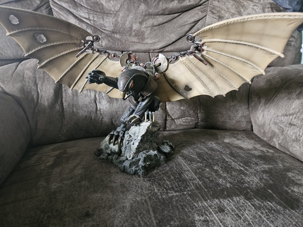 Limited Edition BioShock Infinite Ultimate SongBird Statue (no box