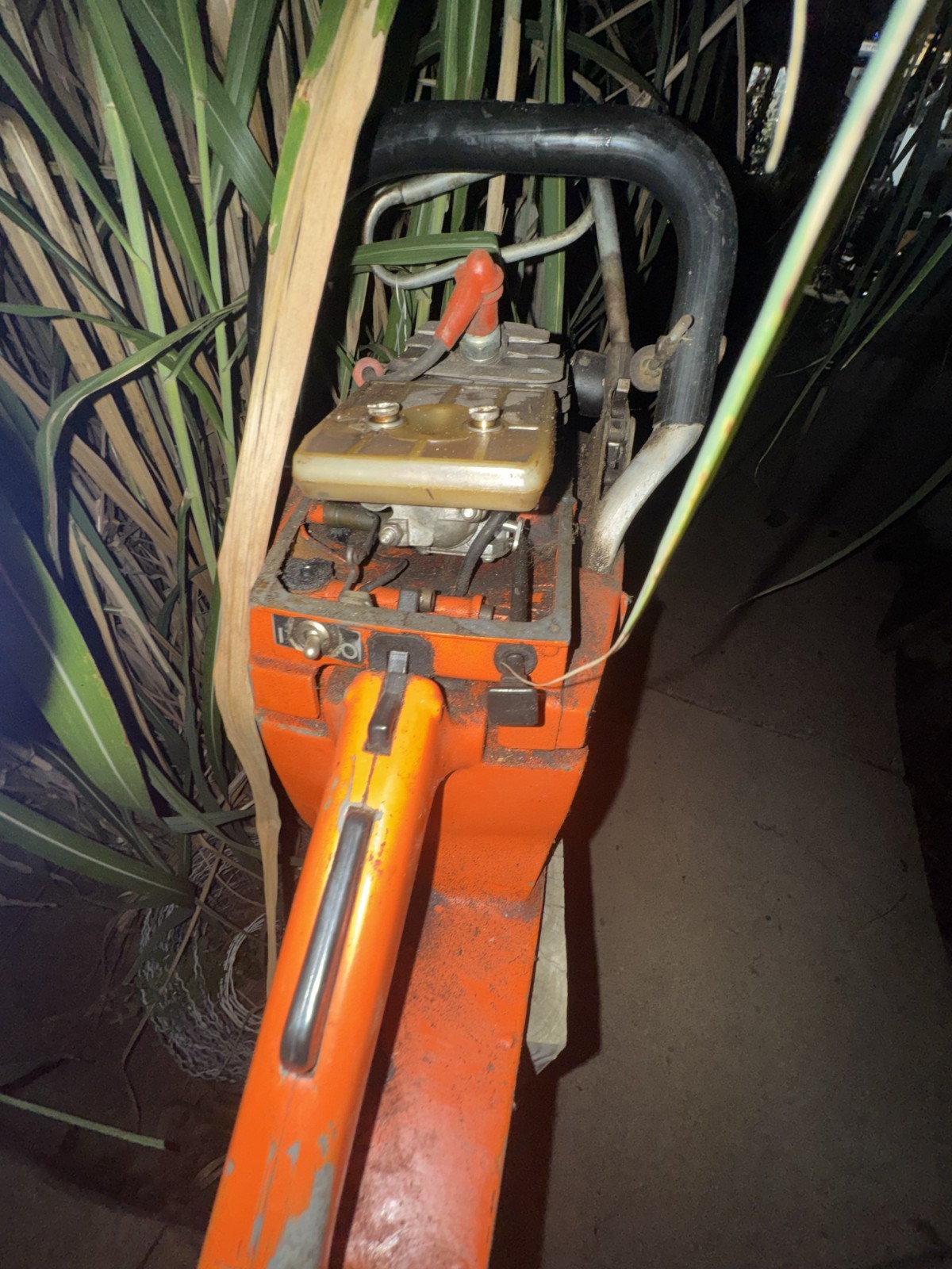 Vintage Husqvarna 480 CD Chainsaw Gas Saw For Parts or Repair Untested ...