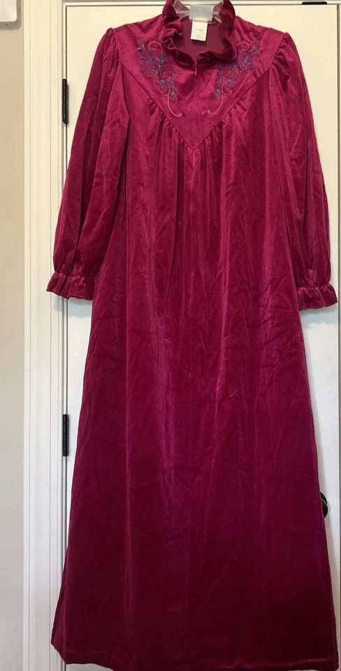 Abrigo de Colección Gilligan O'Malley Rosa Terciopelo Tumbona Bordado Floral Talla Pequeña Foto 4 de 4