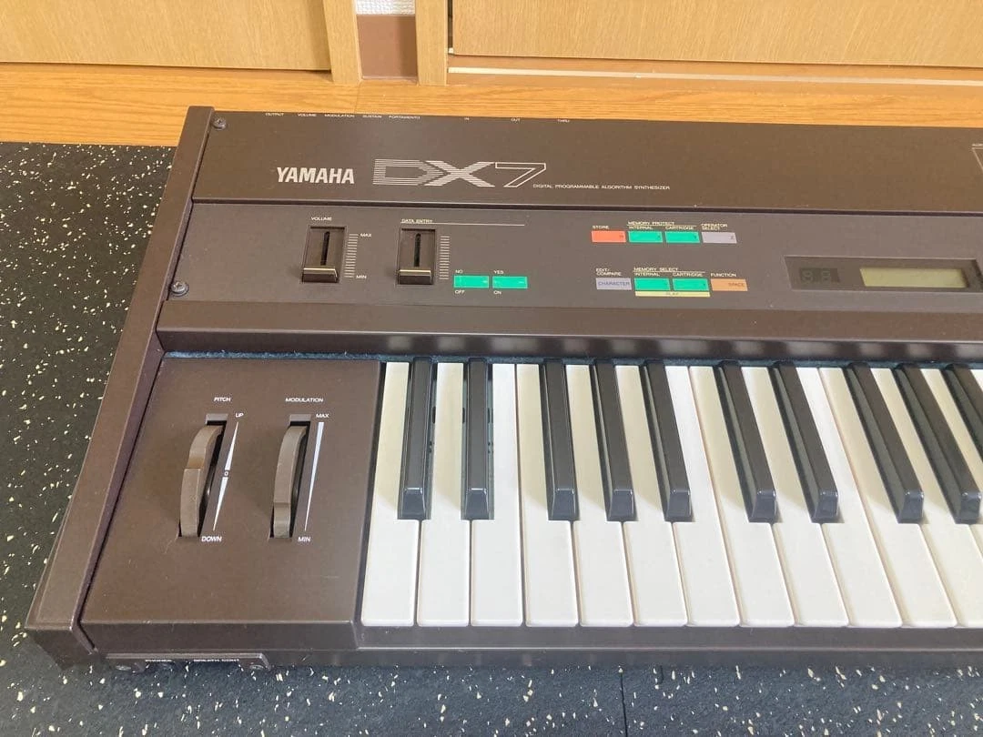 Preços baixos em Teclado Yamaha dx7 | eBay
