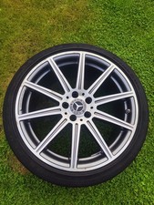 1 x AMG Alufelge Mercedes E63 W212 9,5 x 19 Zoll ET 52 A2124015102 Original 1 x AMG Alufelge Mercedes E63 W212 9,5 x 19 Zoll ET 52 A2124015102 Original