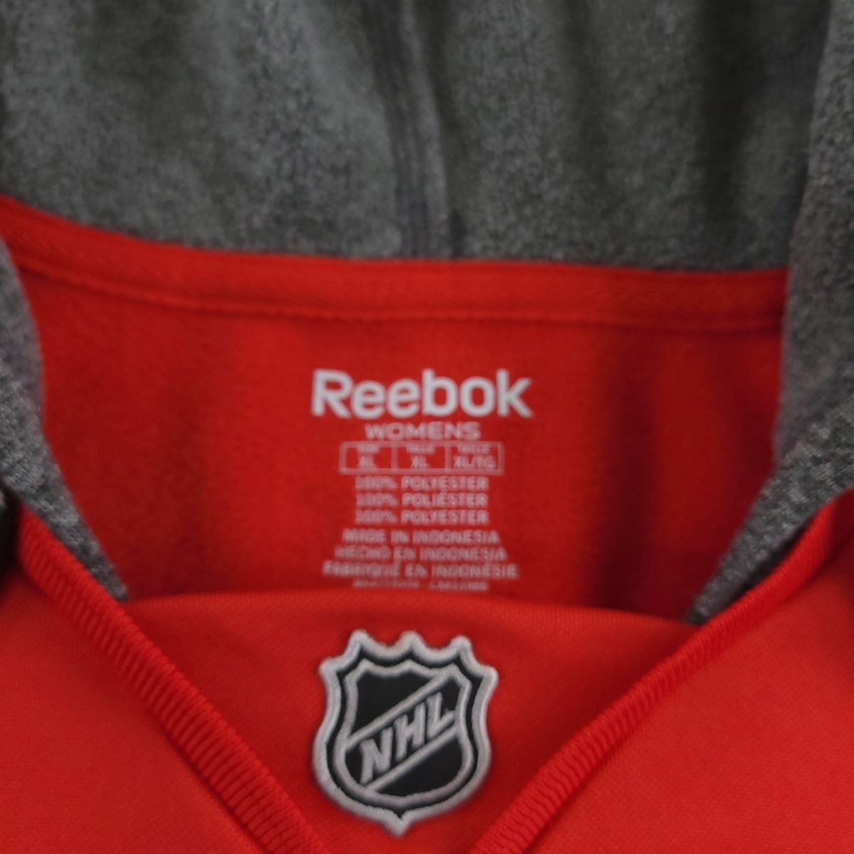 Chicago Blackhawks Hoodie Jersey Womens XL Red Reebok NHL Sweatshirt Pullover thumbnail 4