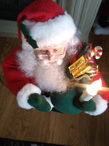 25" animated Santa 1990 with bag of toys lights up candle - Picture 9 of 9