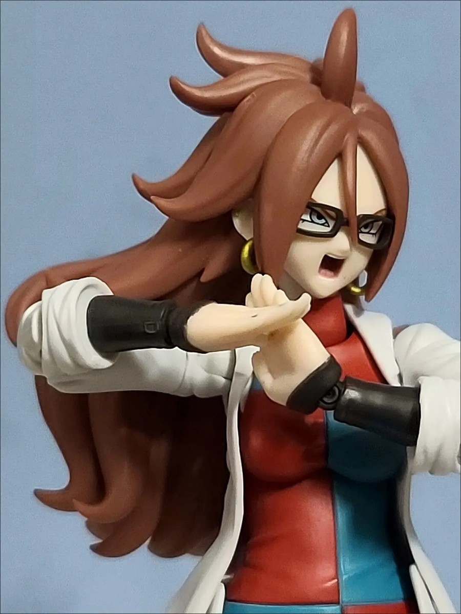 Bandai S.H.Figuarts Android 21 Lab Coat Dragon Ball Fighter Z