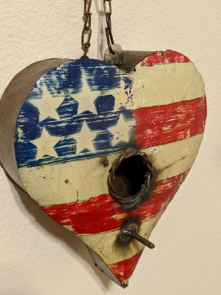 Pequeña pajarera de metal, estilo patriótico único, exterior o interior Foto 4 de 4