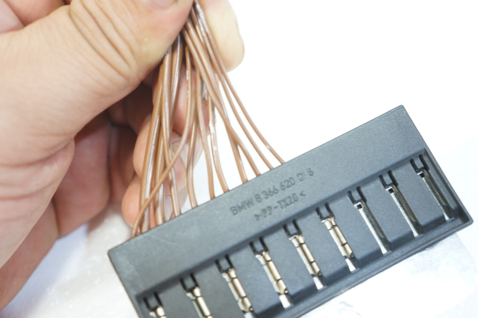 OEM negative wire cable terminal clamp loom ground connector cut 8 366 620 BMW