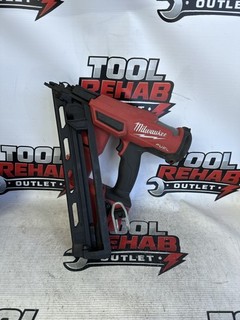 #216 Milwaukee M18 2538 20 15GA Finish Nailer For parts or repair ONLY!