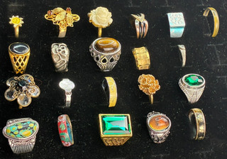 Huge Lot Of Men’s Rings Vintage/New Mix 21 Women and Men Golden/Silver stones PP