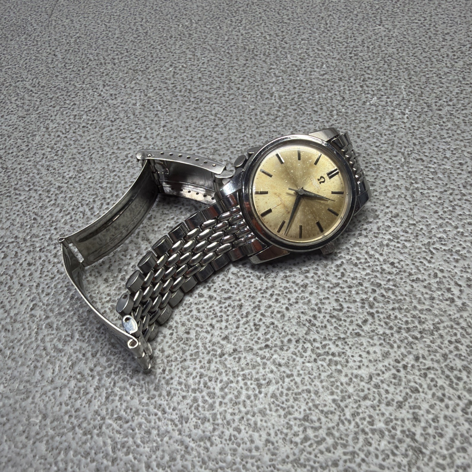 OMEGA SEAMASTER 8220 STAINLESS STEEL