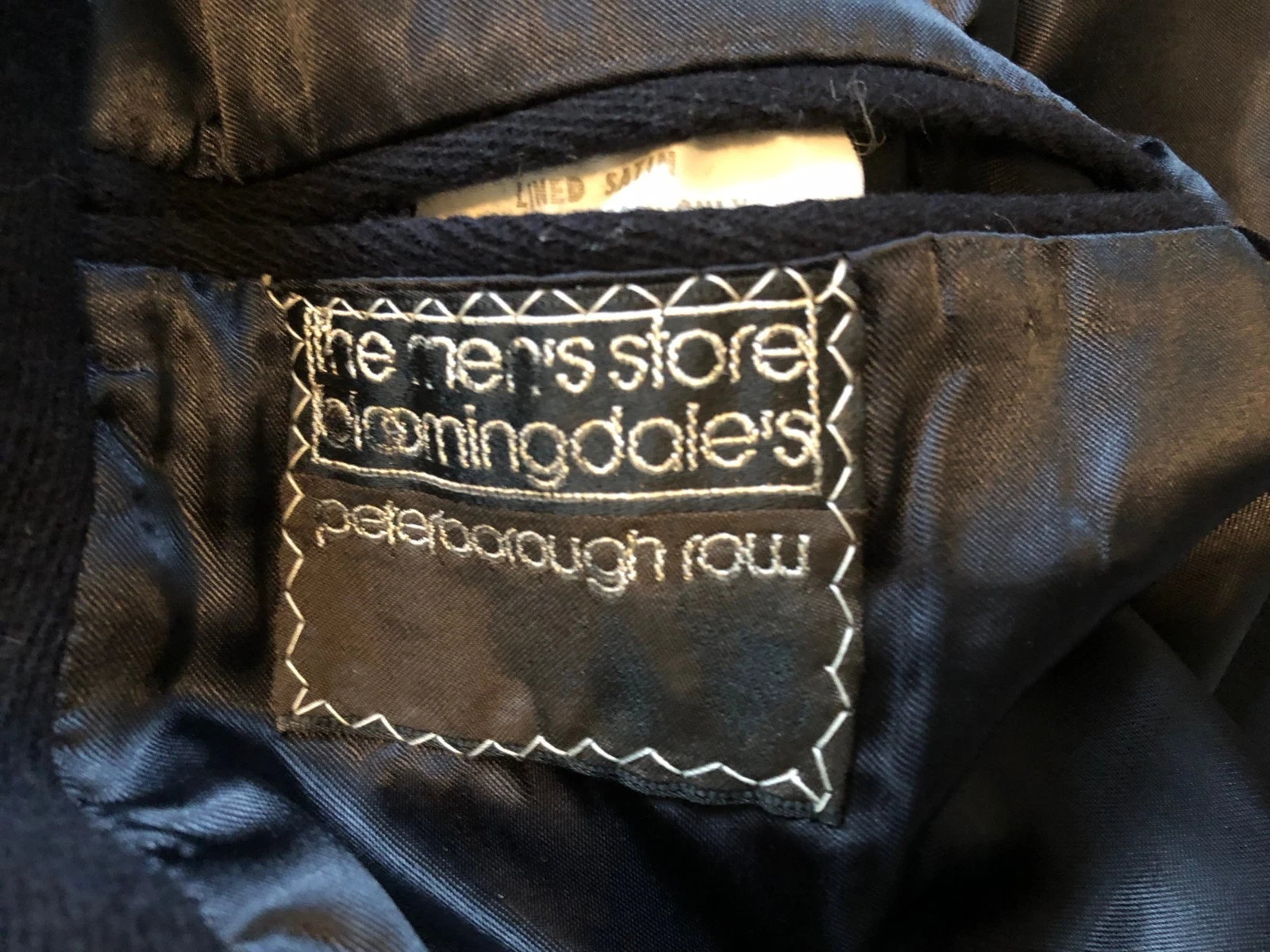 Men's Bloomingdales Navy Wool Double-Breasted Overcoat-Size 40R-Made in England - product detail image 16