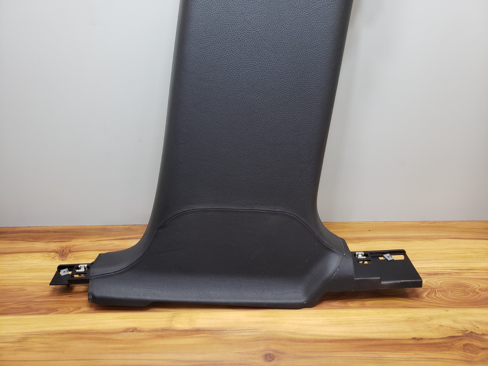 Rolls-Royce Ghost 2010-2014 Front Right Pillar cover Black