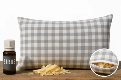 HEUBERGSHOP Zirbenkissen 30×20 cm mit Zirbenöl 10 ml & Zirbenspänen – Duftkissen Alpenkraft
