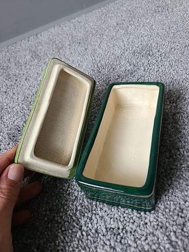 Vintage Takahashi SF Porcelain Beagle Trinket Box Crackle Glaze Excellent Con. - Picture 5 of 7