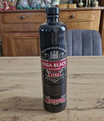 Riga Black Balsam Cherry Tonflasche 70cl leer mit Deckel - Lettland