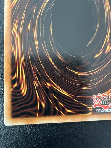 Vintage 1996 Yugioh Paladin of White Dragon MFC-026 Holo Card - Picture 24 of 24