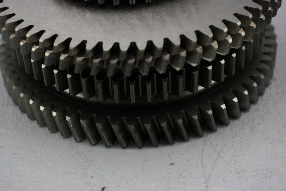 2016 Indian Chief Vintage STARTER IDLE CRANK GEARS ASSEMBLY - Image 3 of 4