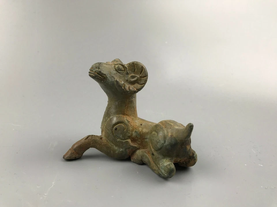 Alfombra de oveja de bronce china rara peso 206 a.C.-220 d.C. d. d. d. d. d. d. d. d. d.  Foto 2 de 4