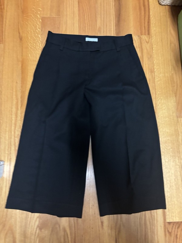 Farhi collection  cropped pants size 4