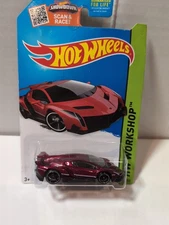 2013 Hot Wheels Lamborghini Veneno HW Workshop #189 Red