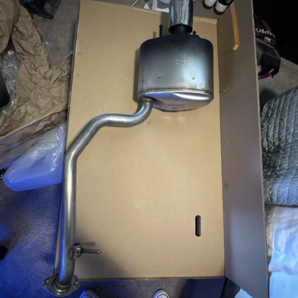 Kit silenciador deportivo Lexus Is 350 F 2025 Foto 2 de 3