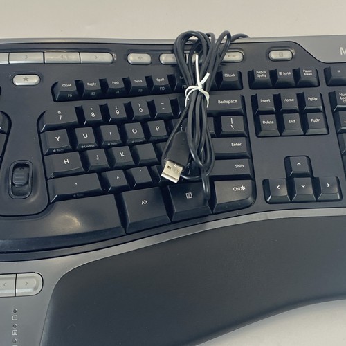Microsoft Natural Ergonomic 4000 Keyboard Model 1048 Good Used Condition Tested - Picture 3 of 13