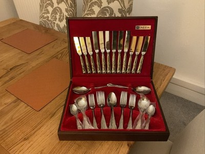 Oneida Kings 44 teiliges Besteckset Kasten 