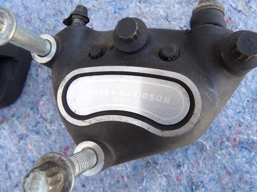 Genuine OEM '03 Harley front dual disc brake calipers Multi-fit '00 to ? - Picture 16 of 16