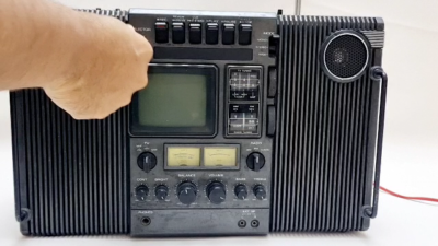 SANYO　モデルT5100 77年製TV UHF VHF Vintage SANYO MT4270 Boombox Stereo Radio Cassette Recorder TV