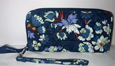 VERA BRADLEY Floral Blue WRISTLET