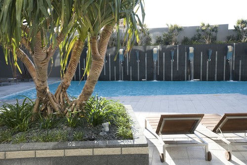 GOLD COAST ACCOMMODATION Circle on Cavill 7 Nights Various Packages Available - Picture 3 of 11