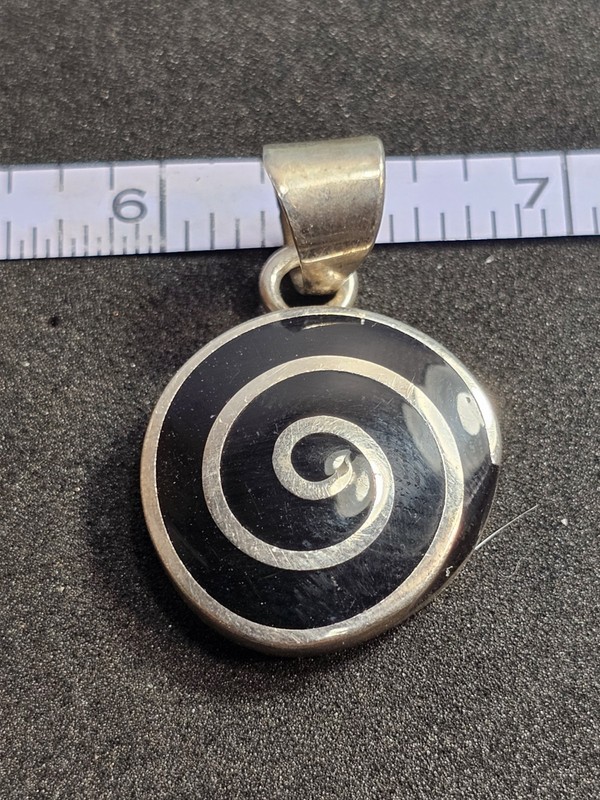 Taxco Mexico 925 Sterling Silver Round Black Inlay Spiral Pendant, Signed