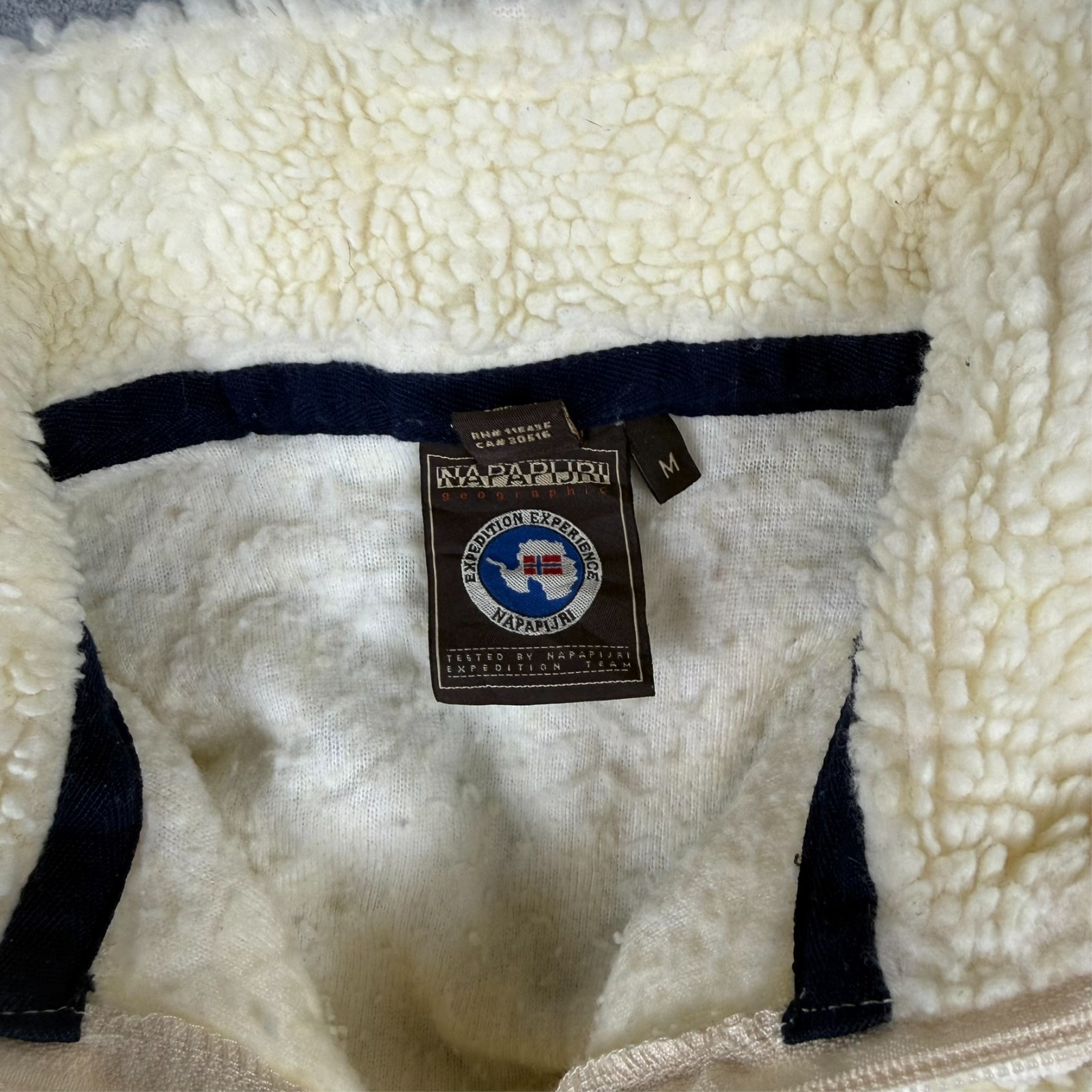 VTG Napapijri 2000's Y2K White Cream Fleece Size Medium 1/4 Quarter Zip Jumper image 5