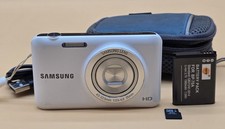 SAMSUNG ES95 16.2 MP Digital Camera, White, With Accessories.