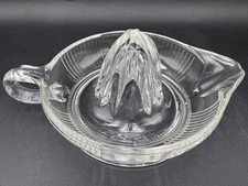 Glass Lemon Squeezer Manual Citrus Juicer Handle Pour Spout Clear Hand Press GUC