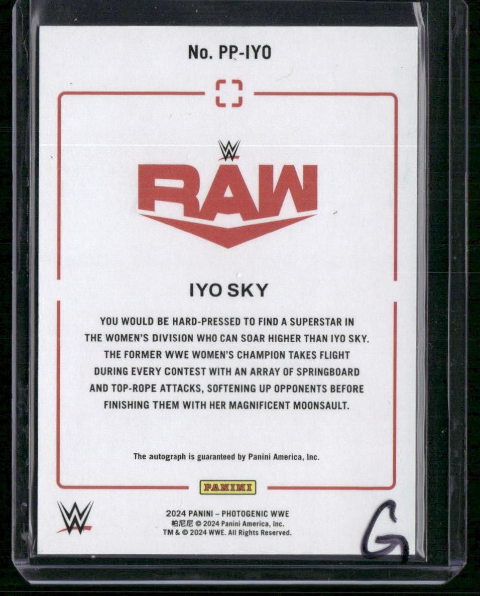 2024 Panini Photogenic WWE - Picture Perfect Signatures Iyo