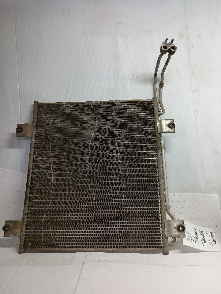 2006 International 9400 AC Condenser 20X24" (11842054