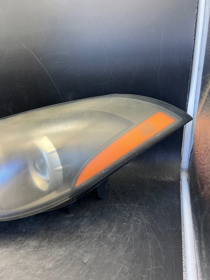 2005-2008 Hyundai Tiburon OEM Driver Side Headlight Housing Assembly 92101-2CXXX - Image 2 of 4