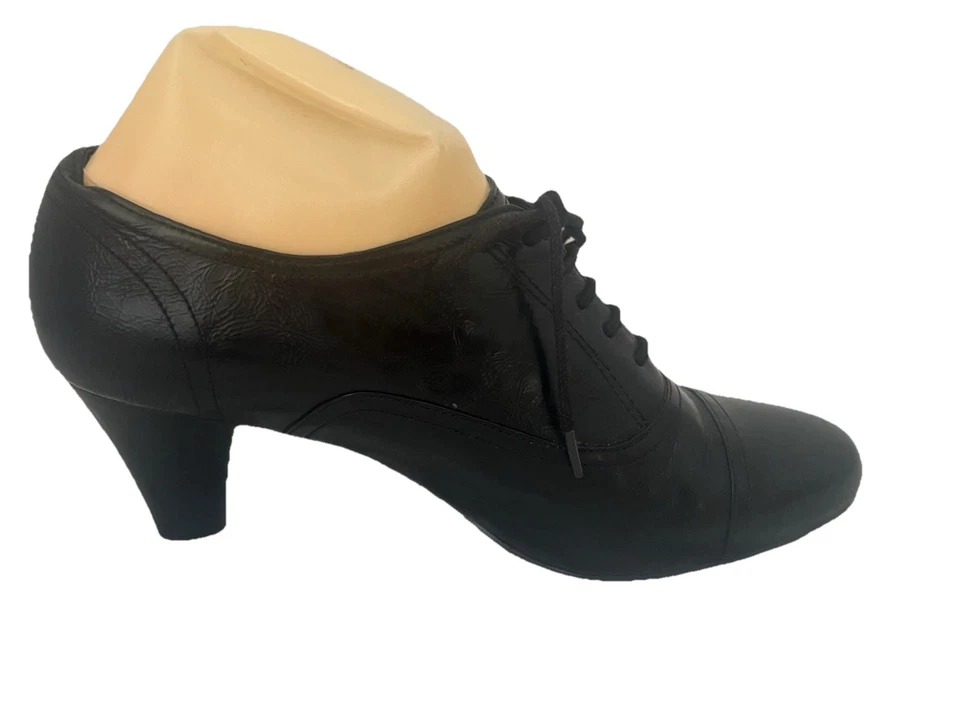 hush puppies Black Low Ankle ,lace up Shoes/pumps Heel Size 39.office work wear - image 2 of 4