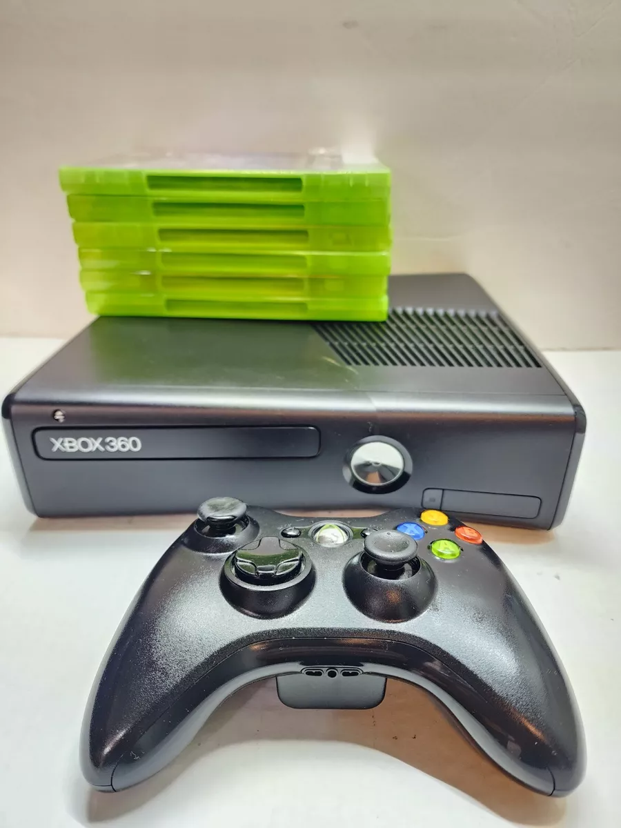 Console Xbox 360 Super Slim 250GB com 1 Controle e Kinect Usado