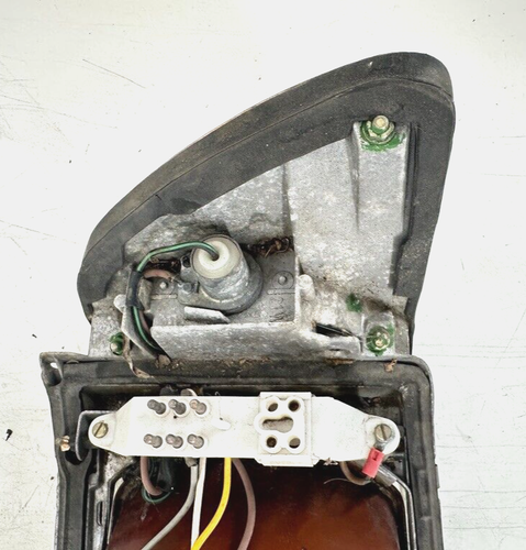 READ 1986–1989 Mercedes-Benz 560SL R107 DRIVER SIDE LH HEADLIGHT 0301053100 OEM - Picture 6 of 7