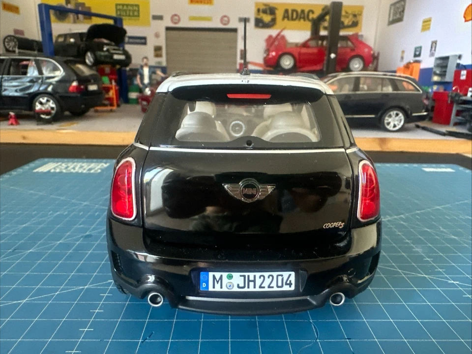1:18 Norev Mini Cooper S - Immagine 3 di 4